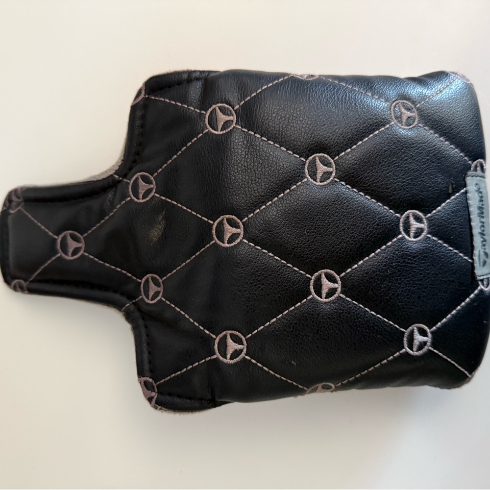 TaylorMade Leather Mallet Putter Cover